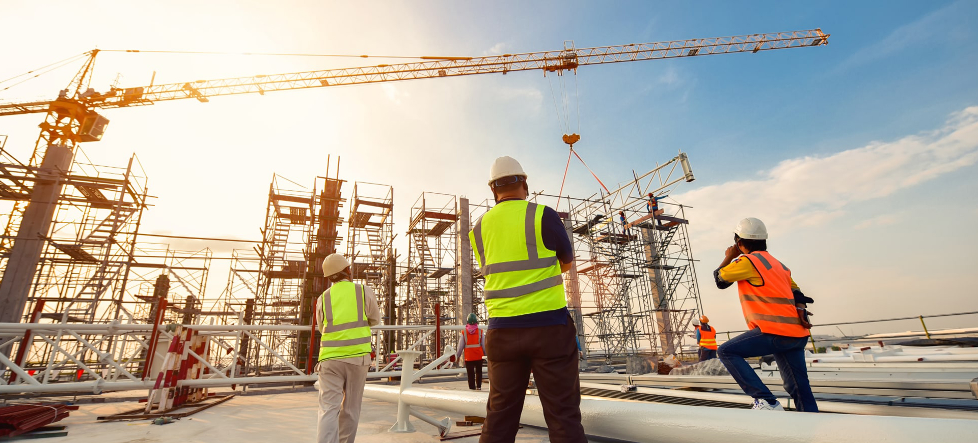 An engineer is observing the waterproof engineering.